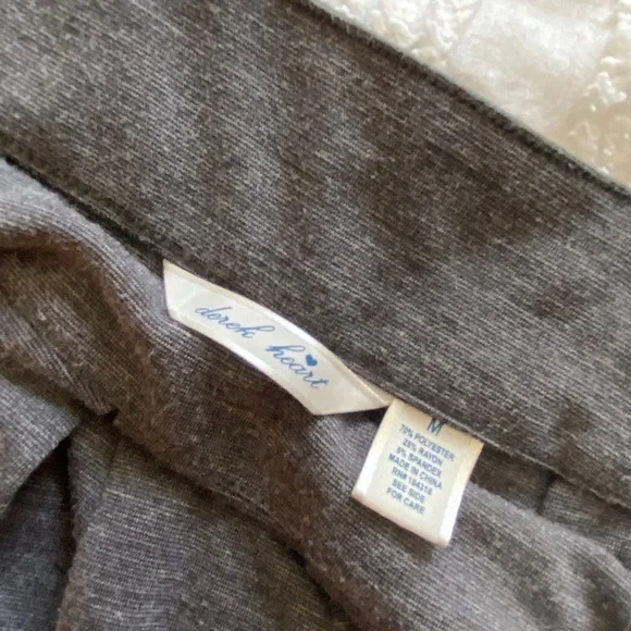 Derek HEART Charcoal Gray Pleated Mini Skirt w/ Pockets - Picture 7 of 8